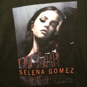 Selena Gomez 2016 Revival Tour Tshirt Size Medium